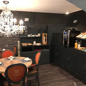 verificați disponibilitatea