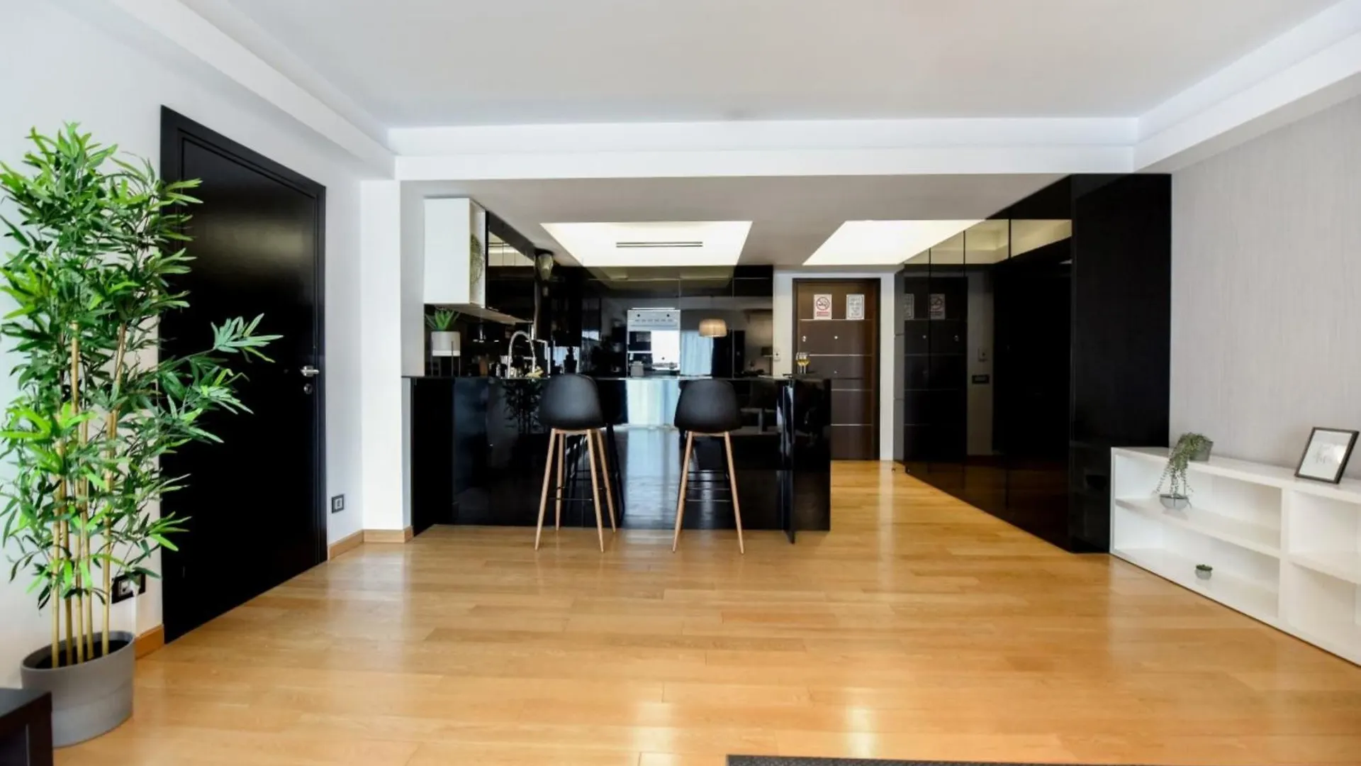 Wonderful Apartments In Prime North Location - Heaven For Extended Stays Bucharest