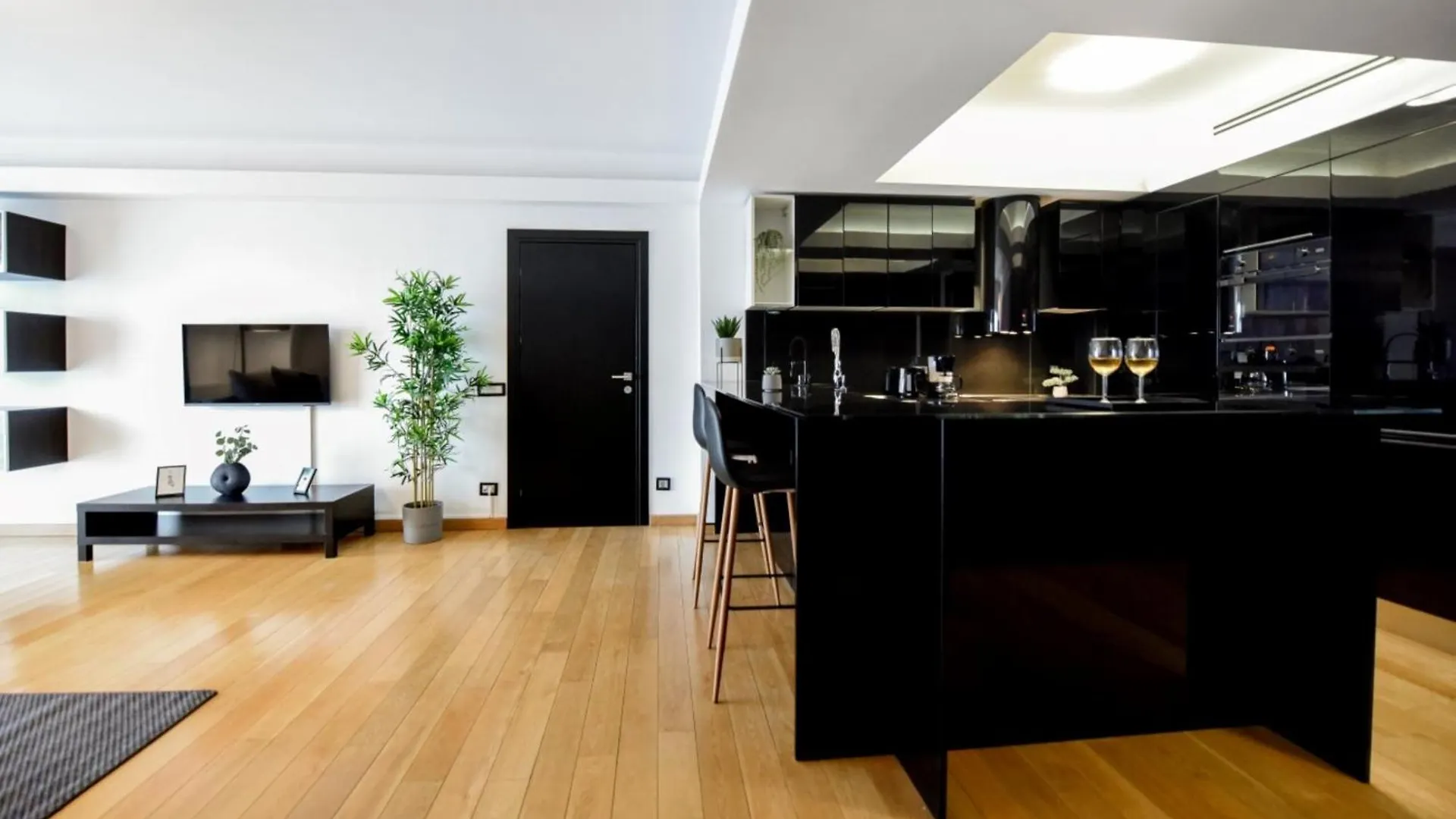 Wonderful Apartments In Prime North Location - Heaven For Extended Stays Bucharest 0*,  Romania