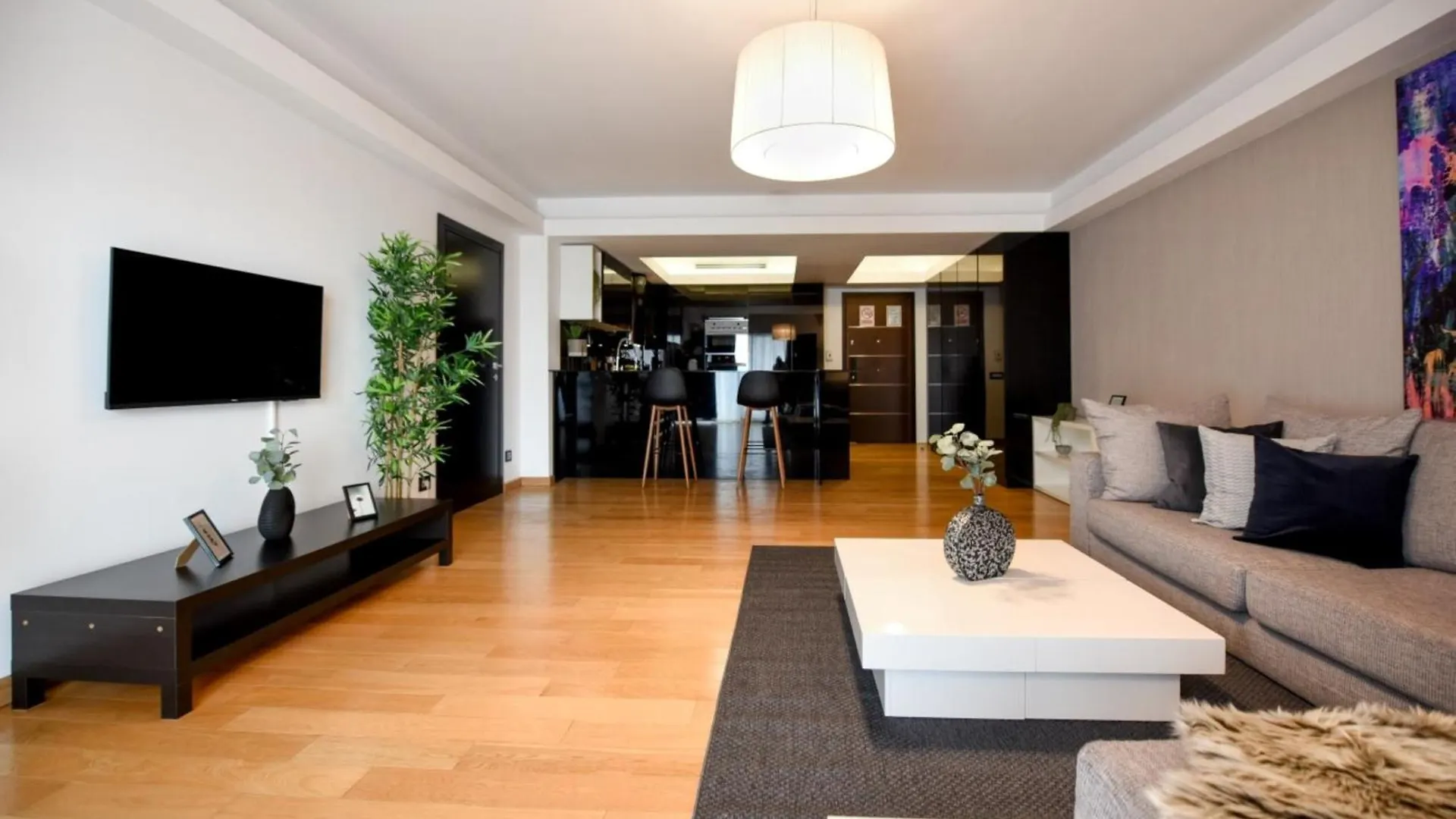 Wonderful Apartments In Prime North Location - Heaven For Extended Stays Bucharest