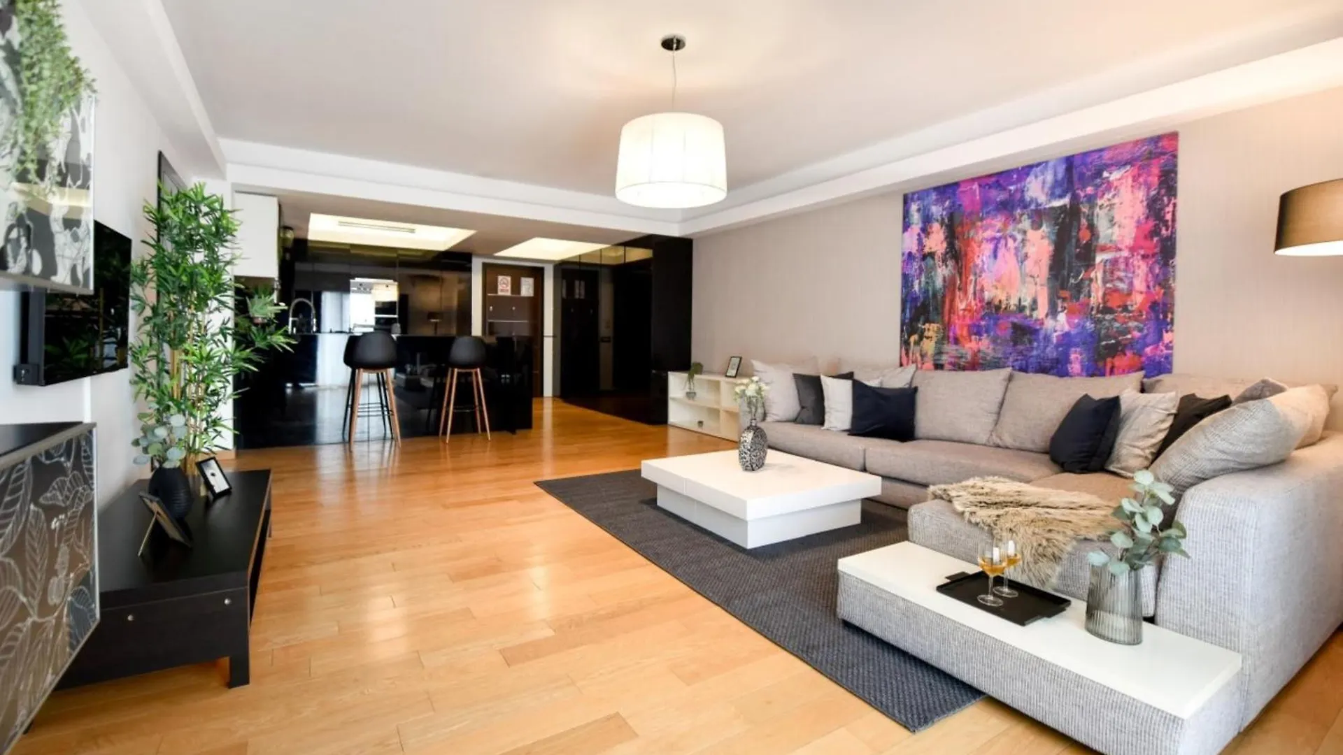 Wonderful Apartments In Prime North Location - Heaven For Extended Stays Bucharest Romania