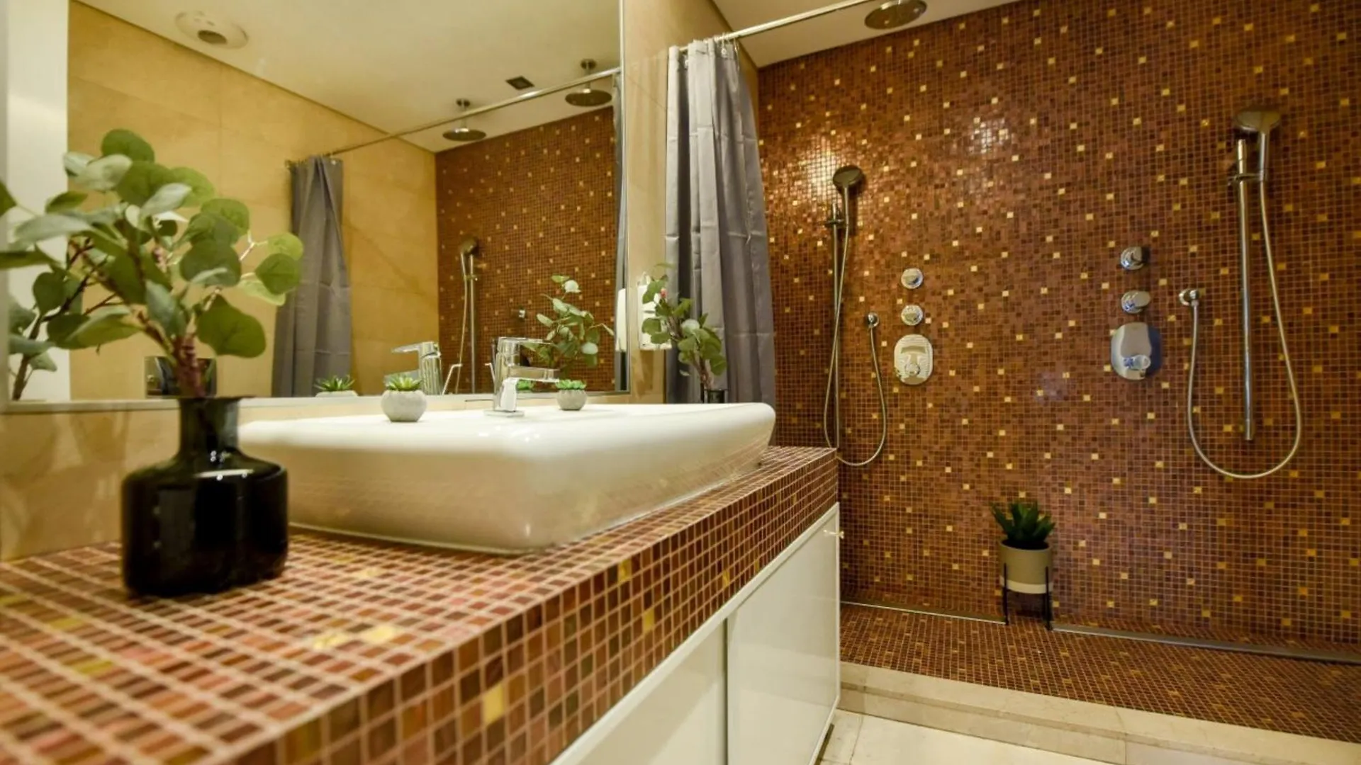 Wonderful Apartments In Prime North Location - Heaven For Extended Stays ブカレスト 0*,